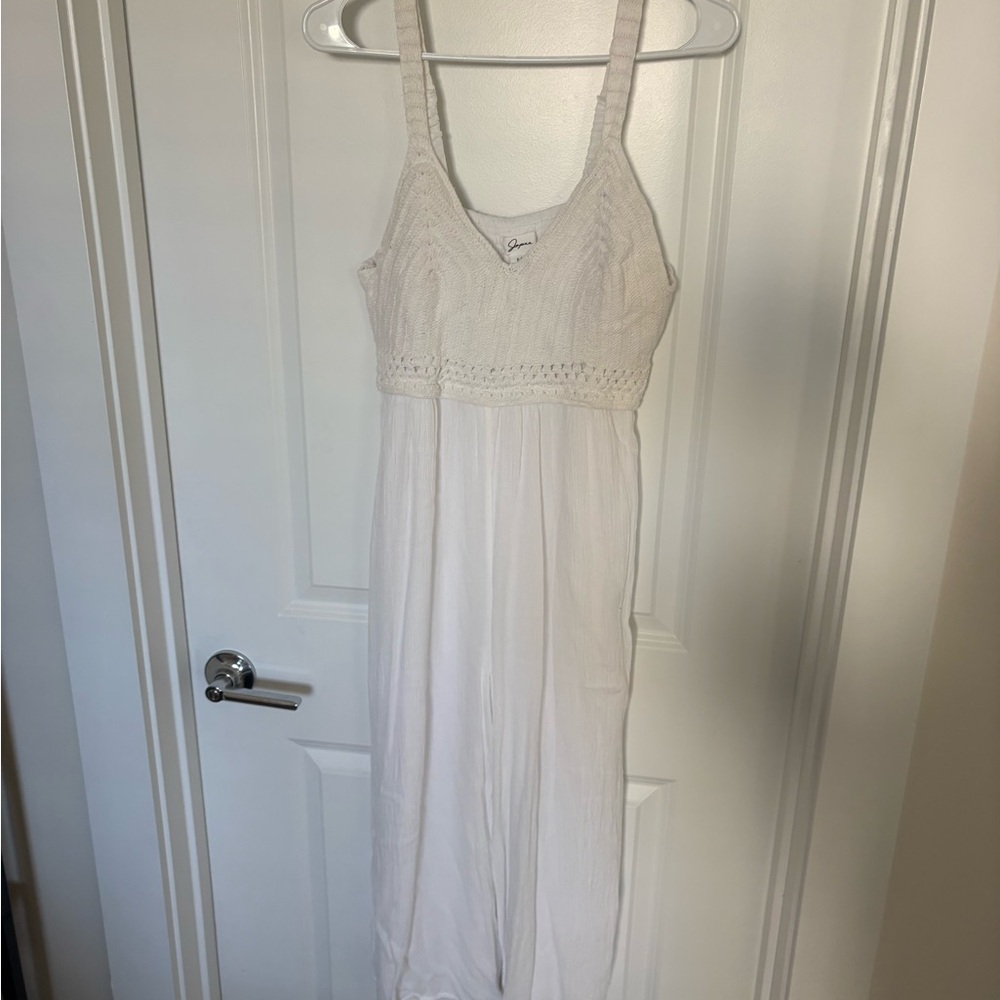 Elegant White Jumpsuit